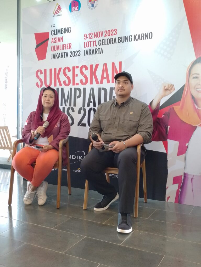 Yenny Wahid dan Dito Ariotedjo