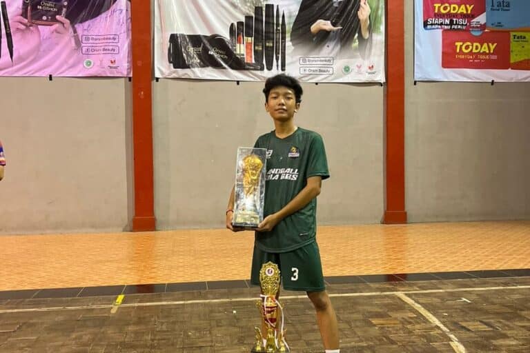 Picsart_24-03-16_09-04-54-931