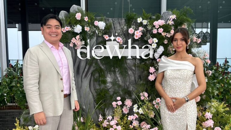 Aalisia Rininta dan Teguh Riswono