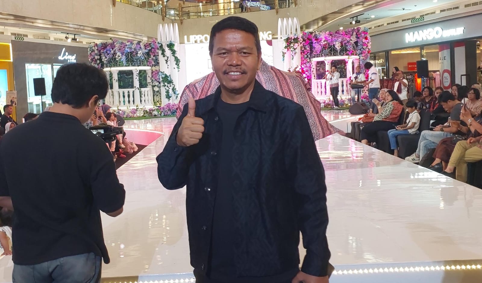 Diva One Warnai Hari Batik Nasional di Lippo Mall Kemang dengan Pesona Wastra Nusantara IMG 20251004 WA0005