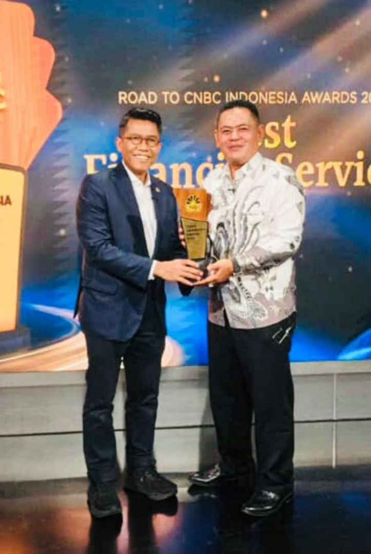 Terdepan Berikan Edukasi, Didimax Raih Penghargaan Forex Education Excellence Award IMG 20251014 WA0037