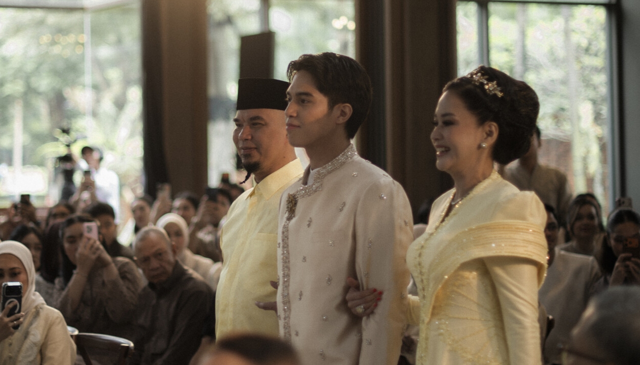 Kehangatan Keluarga Warnai Lamaran El Rumi dan Syifa Hadju IMG 20260123 081037 991