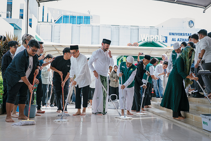 WIPOL Ajak Masyarakat Bersihkan 54.000 Masjid di 12 Provinsi Gerakan Masjid Bersih 2026 WIPOL Bersihkan 54.000 Masjid di 12 Provinsi 2
