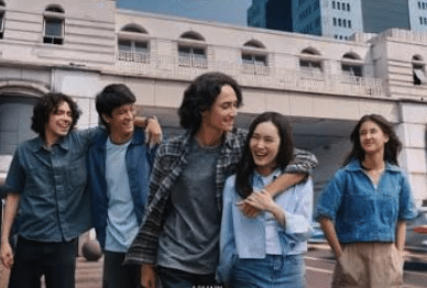 Siap-Siap Baper! Final Trailer Dan Bandung Resmi Dirilis, Kisah Cinta Pidi Baiq Siap Bikin Penonton Nangis di Bioskop Screen Shot 2026 07 29 at 19.09.12