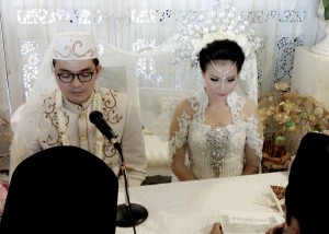 Selamat untuk Tya dan Irfan atas berlangsungnya pernikahan kalian.
