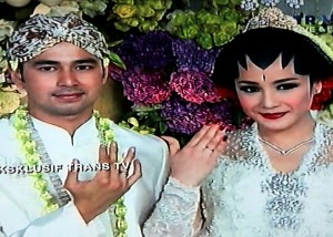 Pasangan selebriti Raffi Ahmad dan Nagita Slavina Resmi menjadi suami istri