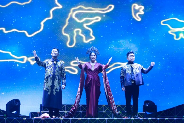 Picsart_22-11-13_11-29-37-397