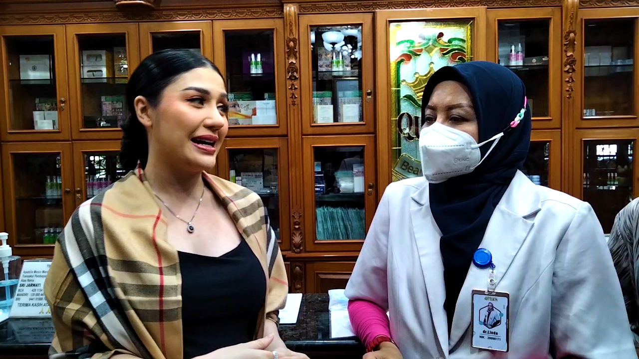 Jelita Callebaut Oplas Hidung ke-2 di Queen Beauty Clinic Sequence 01.00_18_04_24.Still002