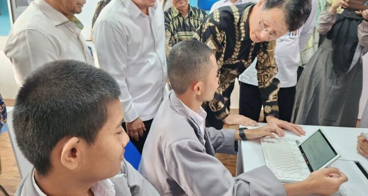 Photo 2.b Kerjasama Samsung dan Kementerian Agama RI Upaya Tingkatkan Mutu Pendidikan Madrasah