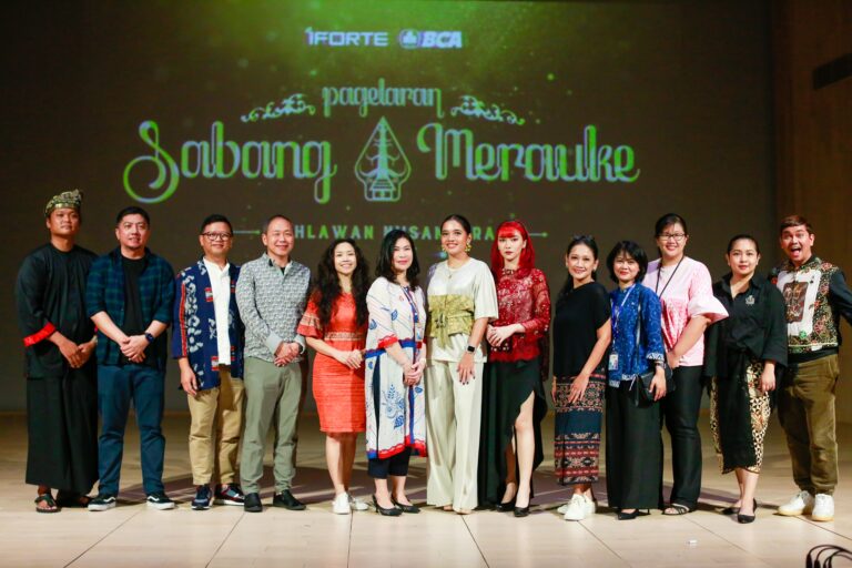 Isyana Sarasvati dan Cantika Abigail Jalani Latihan Jelang Pagelaran Sabang Merauke ‘Pahlawan Nusantara’ Pagelaran Sabang Merauke