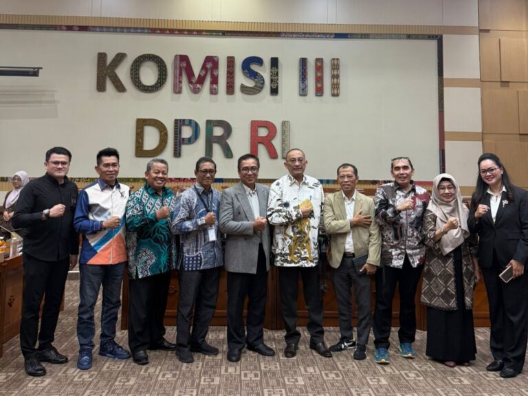 Peradi DKI Jakarta X Komisi III DPR