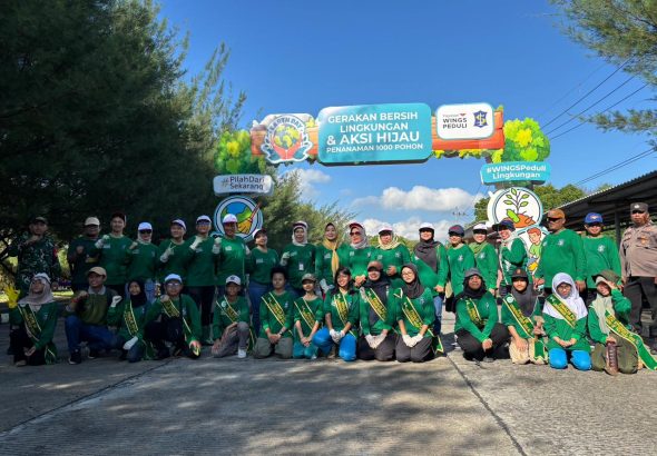 Peringati Hari Bumi, Yayasan WINGS Peduli Hijaukan Romokalisari dengan 1.000 Pohon dan Edukasi Sampah Yayasan WINGS Peduli bersama Pemkot Surabaya gelar Aksi Bersih Lingkungan dan Aksi Hijau penanaman 1.000 pohon