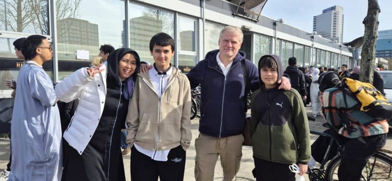 Rayhan Cornelis Vandennoort Rayakan Momen Idul Fitri ke 2 di Belanda IMG-20260408-WA0003