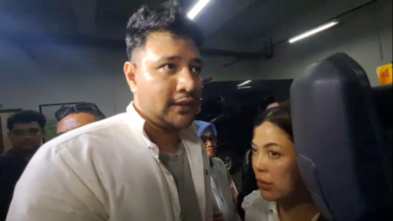 Ammar Zoni 'Pikir-Pikir' Usai Dijatuhi Hukuman Terberat di PN Jakarta Pusat Ammar Zoni Divonis 7 Tahun