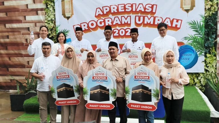 Dari Tutup Botol hingga Jaga Masjid: AQUVIVA Berangkatkan 9 Jemaah Mewujudkan Impian Umrah ke Tanah Suci AQUVIVA Berangkatkan 9 Jemaah Mewujudkan Impian Umrah ke Tanah Suci