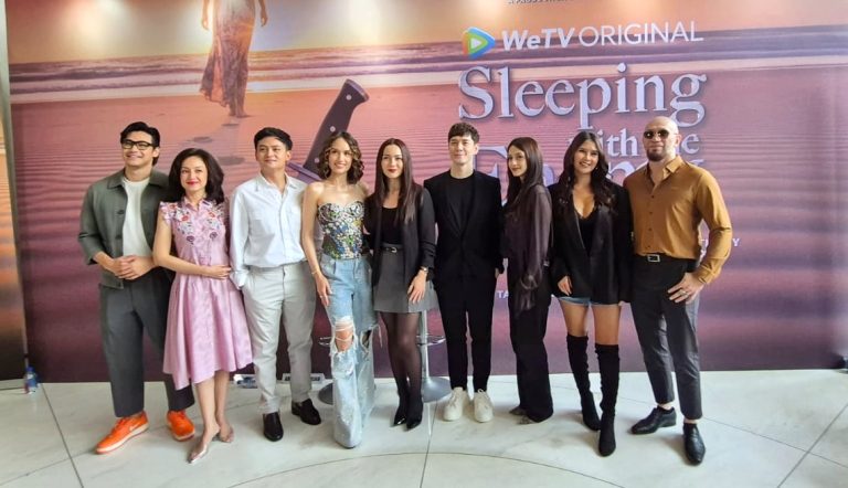 Cinta Laura Perankan Dua Karakter di Serial Sleeping with the Enemy, Hadirkan Thriller Penuh Misteri dan Balas Dendam 1002043486