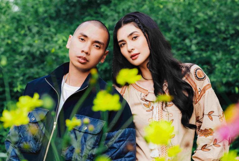 Mikha Tambayong dan Rayi Putra Rilis "Jalan Tengah", Lagu Perpisahan Dewasa yang Relate dengan Banyak Pasangan 1002054406 (2)