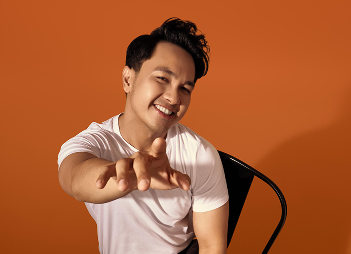 Yogie Nandes Tinggalkan Lagu Patah Hati, Rilis Single Romantis "Menualah Denganku" 7510dd4c-ae73-45a4-9dec-87aeb3753344