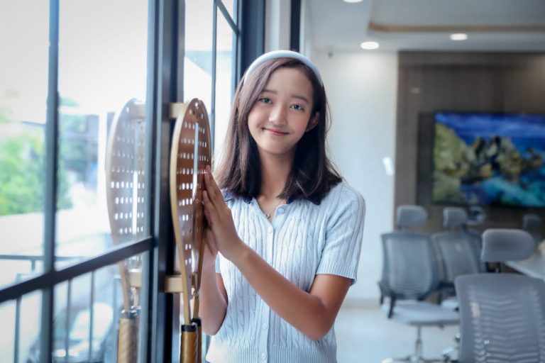 Amaryllis Julietta Harsono Siapkan Single Ketiga "they Call This Love", Penyanyi Muda Berprestasi yang Sukses Menyeimbangkan Musik, Pendidikan, dan Dunia Literasi IMG-20260719-WA0042
