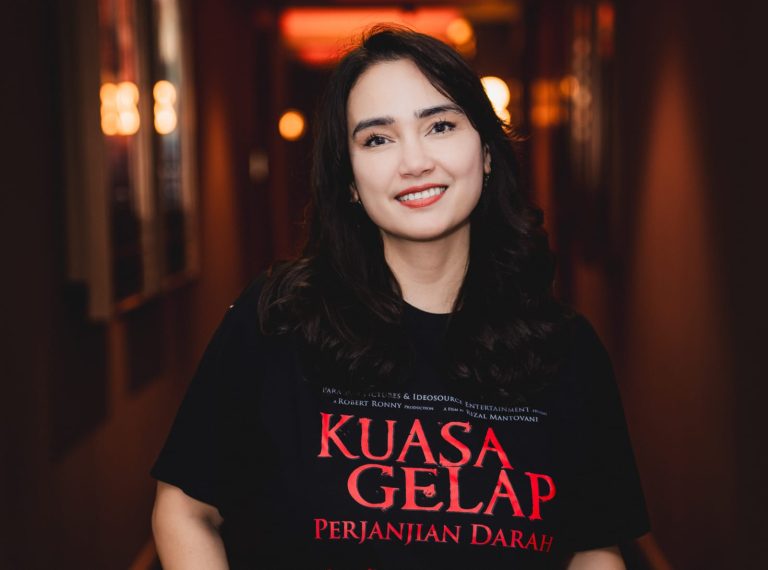 11 Tahun Vakum, Feby Febiola Kembali Akting Lewat Film Kuasa Gelap: Perjanjian Darah IMG-20260810-WA0027
