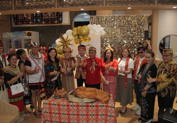 Bukan Cuma Bipang! Ini 5 Alasan Bipang Ambawang Jadi Destinasi Kuliner Dayak yang Wajib Dicoba image (5)